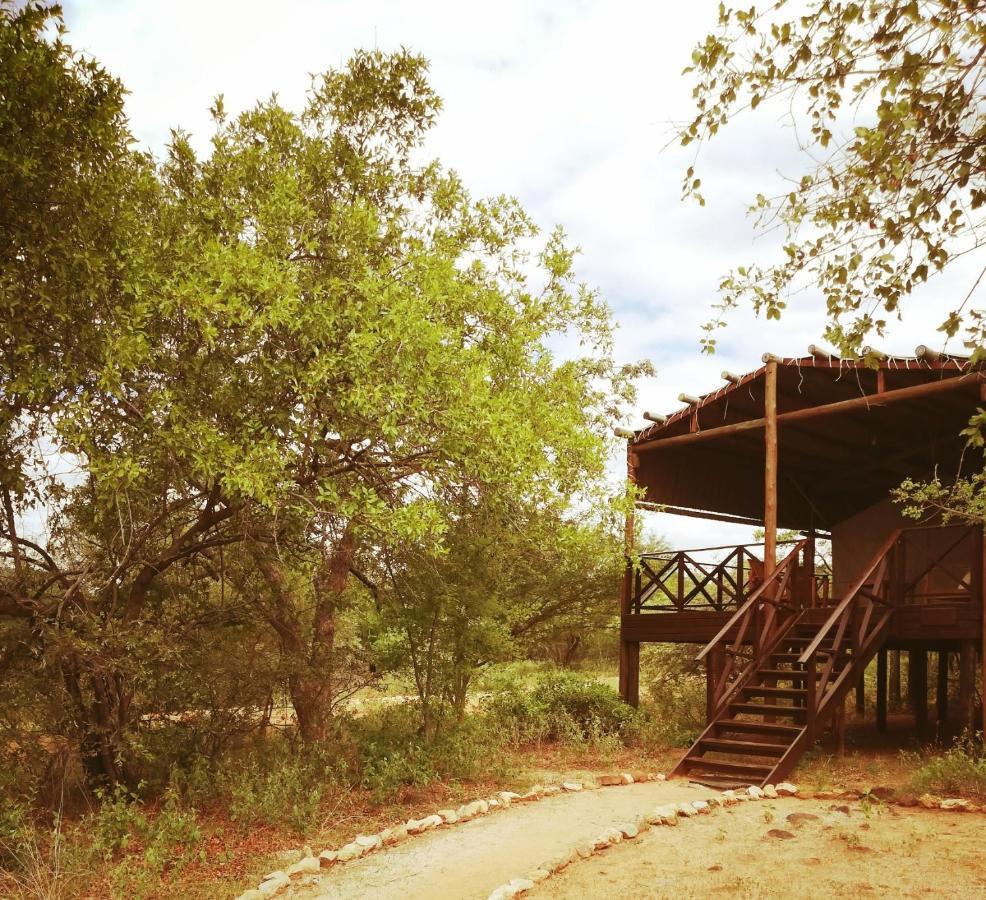 מלון הודספרויט Kelora Bush Camp מראה חיצוני תמונה